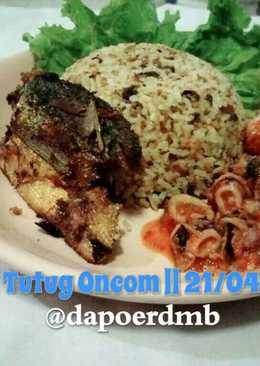 Nasi Tutug Oncom
