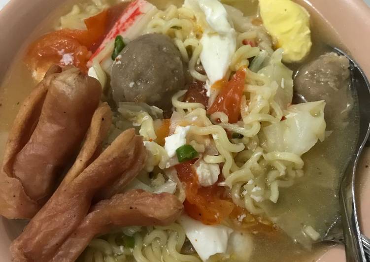 cara membuat Indomie rebus bakso sosis pedas