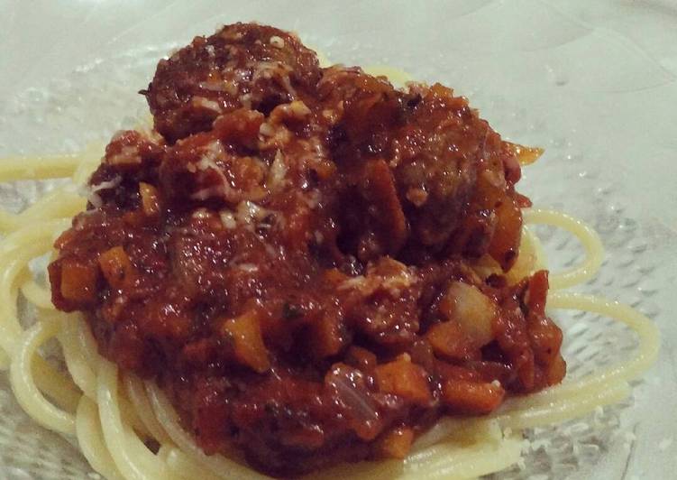 resep Spaghetti Meatballs with home made sauce and meatballs