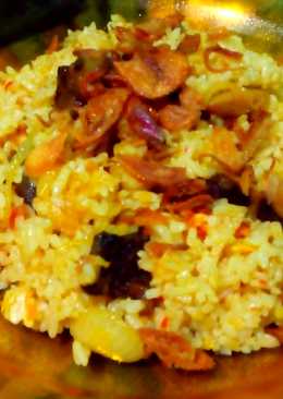 Nasi Goreng Kuning sapi