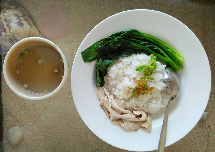 resep makanan Hainanese chicken rice (Nasi ayam Hainan)