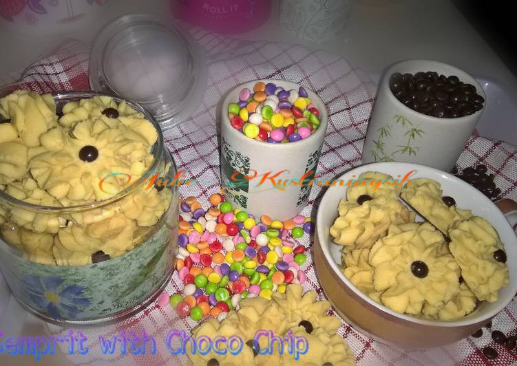 Resep Semprit with Choco Chip