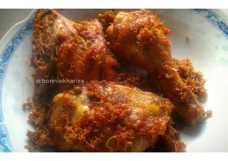 resep lengkap untuk Ayam Goreng Lengkuas