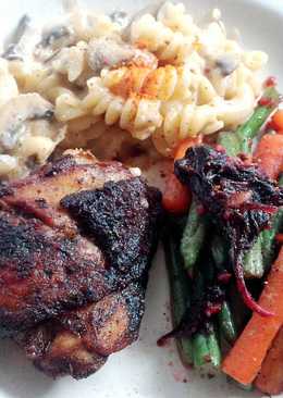 Grilled Chicken with Alfredo Pasta & Sauteed Veggie