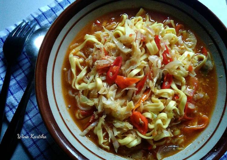 Resep Mie Telor Kuah Pedas Dari Wina Kartika