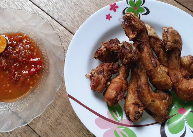 bahan dan cara membuat Kepala ayam goreng+ sambal endess