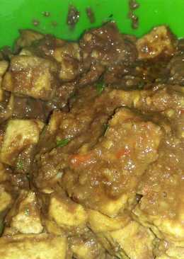 Tahu bumbu kacang