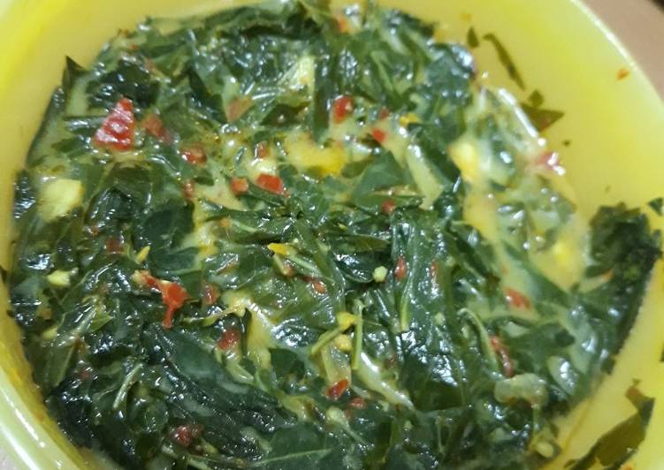 cara membuat Sayur Daun Singkong