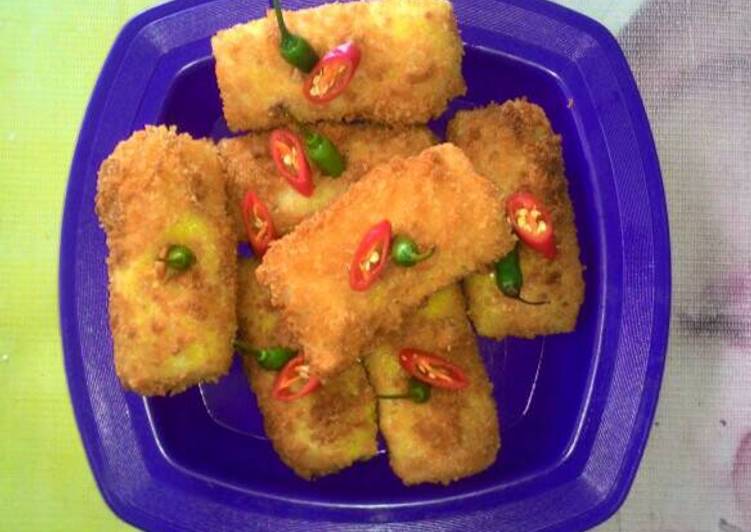 cara membuat Risoles Ayam Wortel Keju