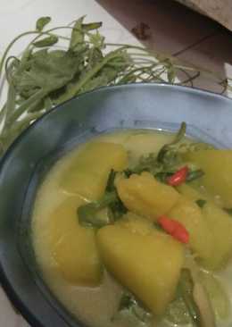 Gulai pucuk dan buah labu kuning