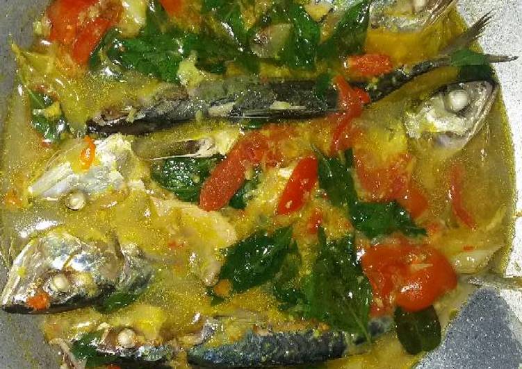 Resep Ikan Tongkol Masak Woku Belanga Ikan Fish Seafood