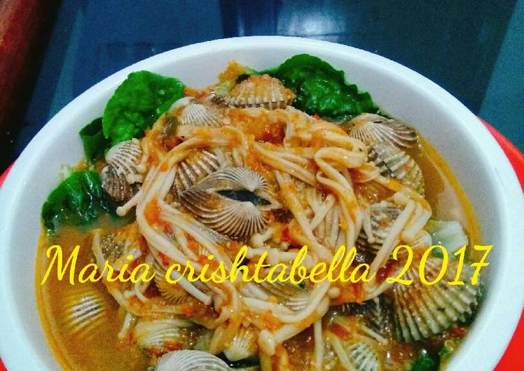 resep lengkap untuk Sup tomat kerang darah and jamur(pedas)