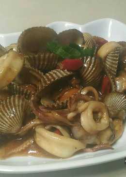 Kerang cumi asam manis pedas