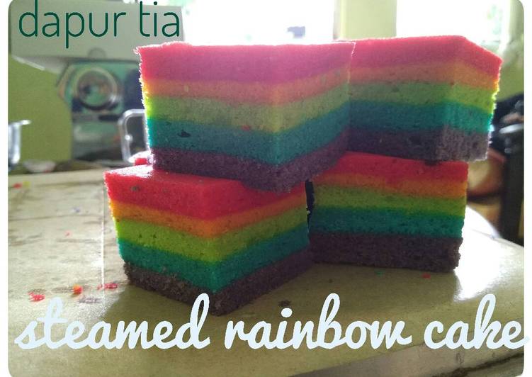 cara membuat Bolu kukus rainbow alias steamed rainbow cake