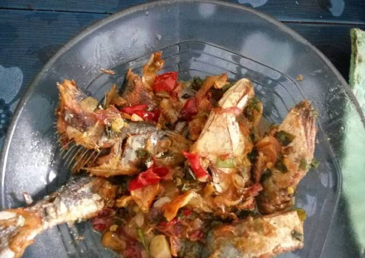 Resep Ikan asin peda goreng - Ester Lariena M