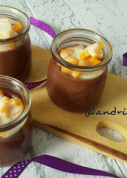 Puding Coklat Topping Mangga Yoghurt