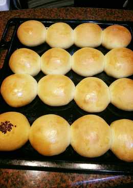 Roti manis isi mentega/coklat