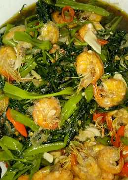 Tumis kangkung dan udang spesial