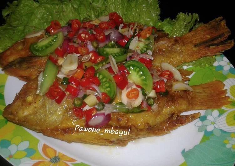 gambar untuk resep Ikan Nila Goreng Sambal Matah