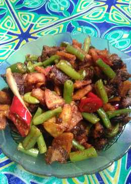 Sambal goreng kentang,hati,petai,buncis