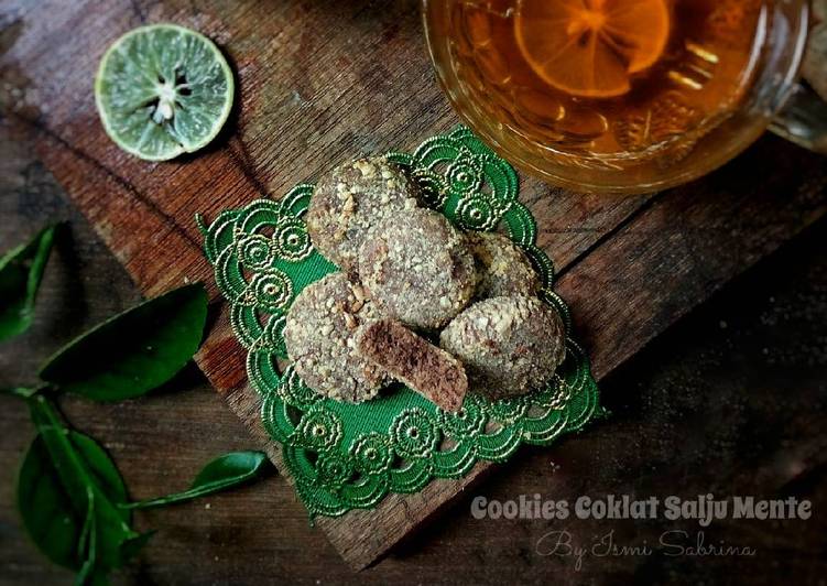 gambar untuk cara membuat Cookies Coklat Salju Mente