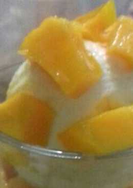 Soft mango topping ice cream #enakanbikinsendiri