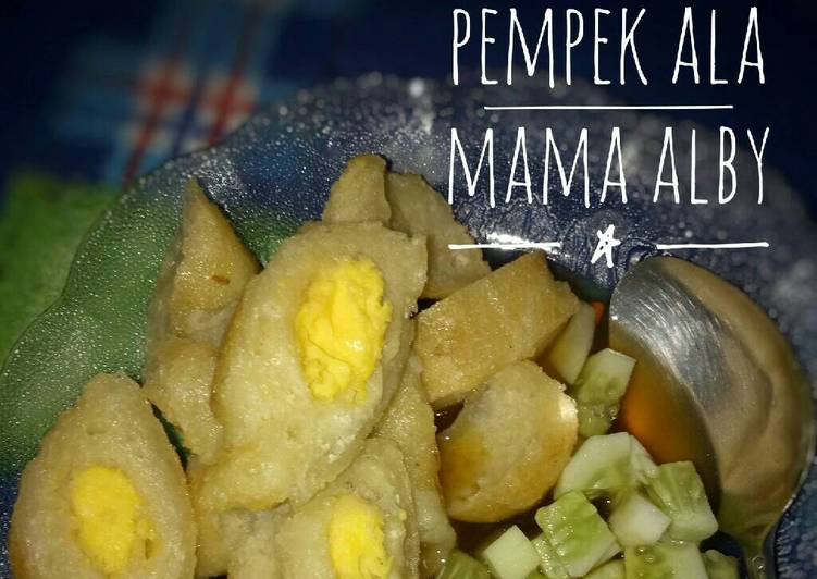 bahan dan cara membuat Pempek lenjer & kapal selam tanpa ikan