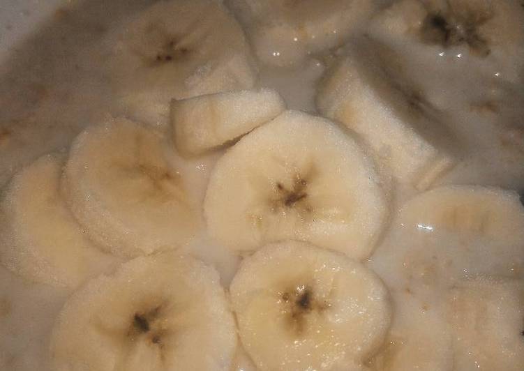 resep lengkap untuk Oatmeal Susu Pisang ala anak kost????