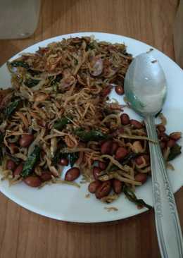 Teri Kacang Goreng
