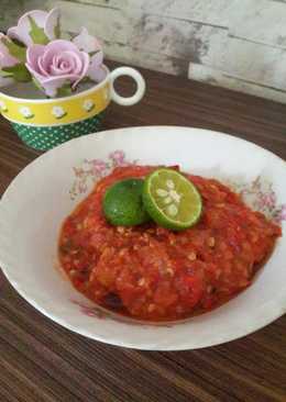 Sambal terasi pelengkap sayur asem