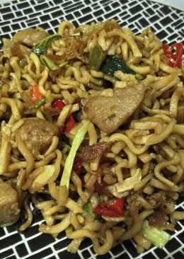 Mi Goreng Bumbu Sendiri (Enak dan Gampang)