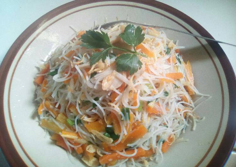 resep lengkap untuk Bihun goreng/kimlo sehat (tanpa msg)