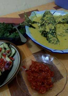 Ikan caru (tegang ekor) diasapin,,gulai lemak