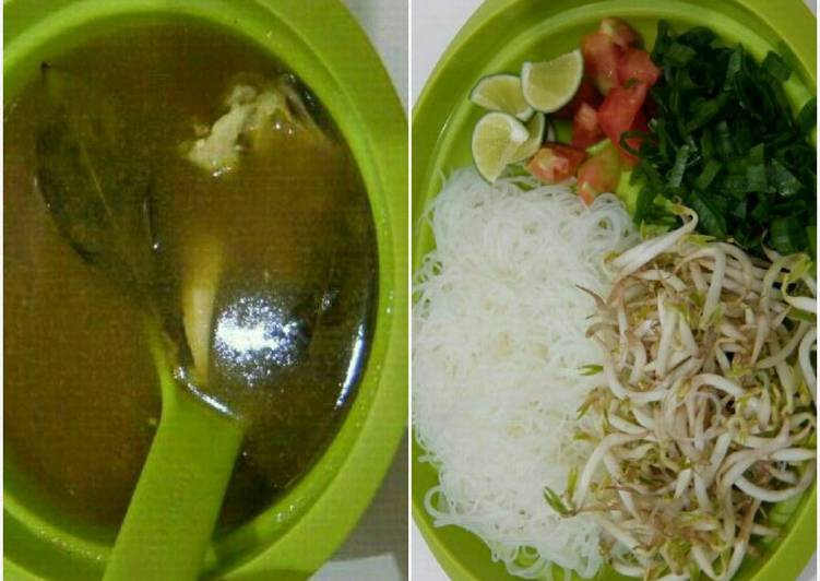 bahan dan cara membuat Soto Ayam Bening