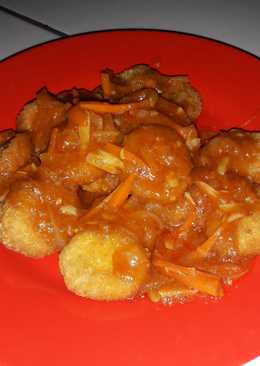 Fried Nuggets with sweet&sour sauce