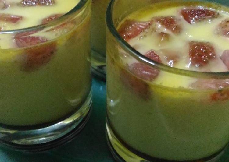 gambar untuk resep Caramel Custard Pudding with Strawberry