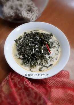 Oblok-oblok (sayur daun singkong)