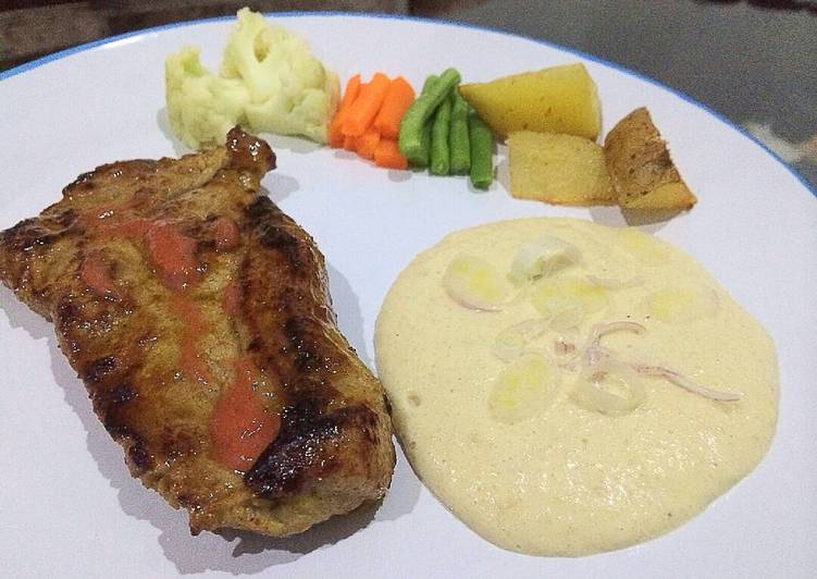 bahan dan cara membuat Sirloin Steak with Mashed Potatoes