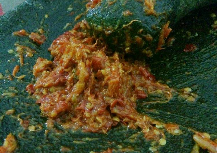 resep Sambel Terasi Tomat Mateng