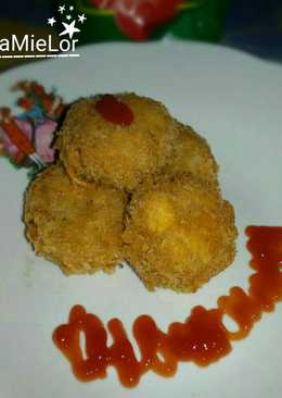 TaMieLor Crispy (Tahu, Mie, Telor)