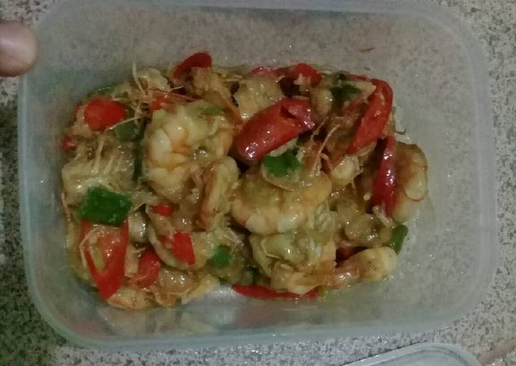 Udang pedas saus tiram