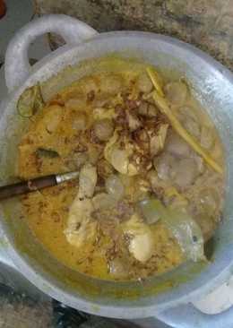 Gulai ayam bakso