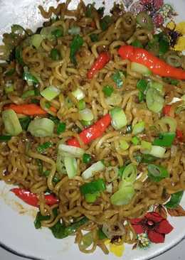 Mie goreng racikan simpel