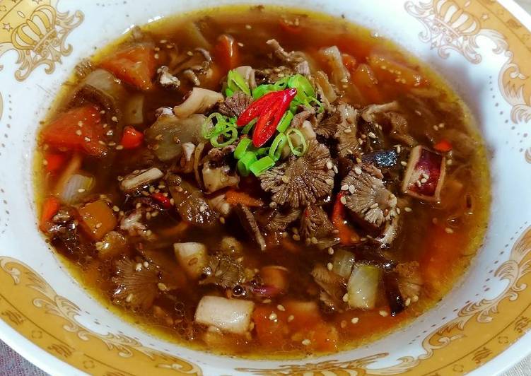 Resep Sup Cumi Jamur Asam Pedas