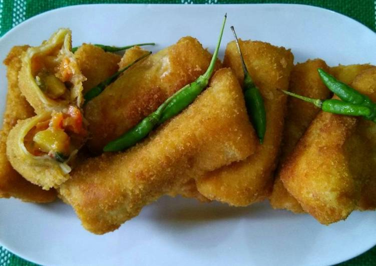 bahan dan cara membuat Risoles Ragout Sapi Keju