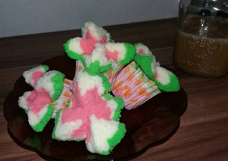 resep lengkap untuk Bolu Kukus Mekar