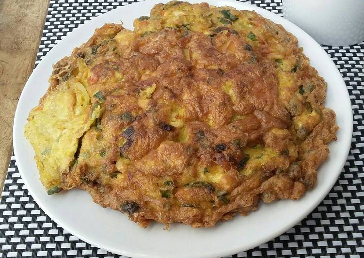 gambar untuk resep Telur dadar pedas isi kentang&tahu