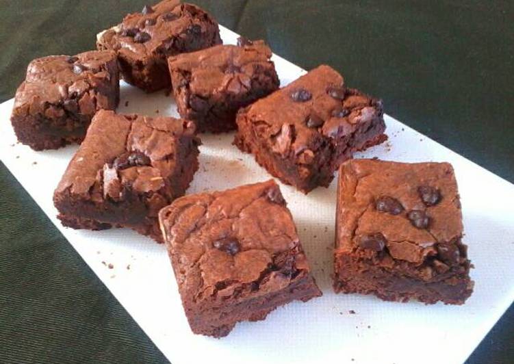  Resep Brownies Panggang Shiny  Crust oleh Mrs Bara Lim 