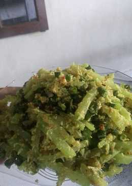 Lawar sayur bali