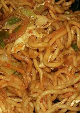 4. Mie Goreng Padang